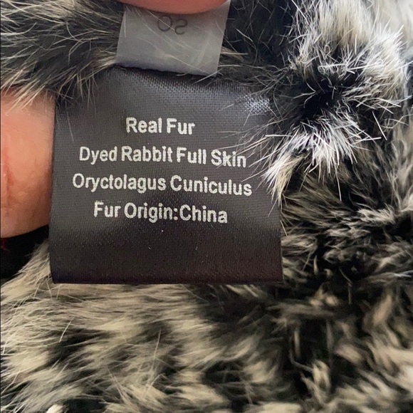 Rabbit skin scurf - Picture 3 of 5